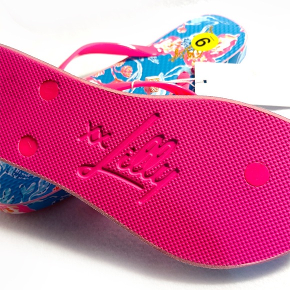 Lilly Pulitzer Bahamian Rhapsody Pink and Blue Flip Flops - Picture 7 of 9